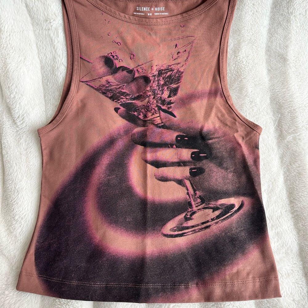 Silence + Noise Pink Sleeveless Graphic Muscle Tee